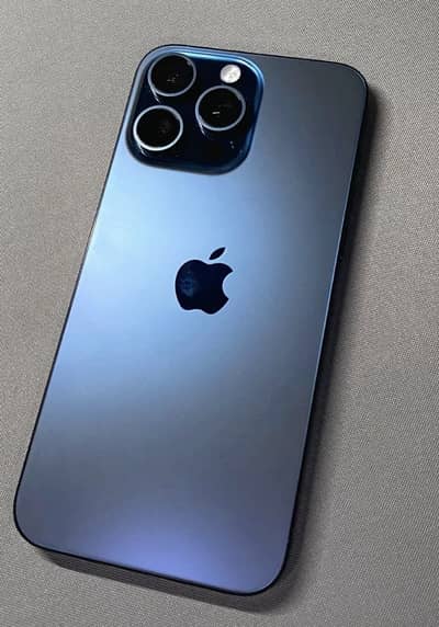 IPHONE 15 PRO MAX UNDER WARRANTY