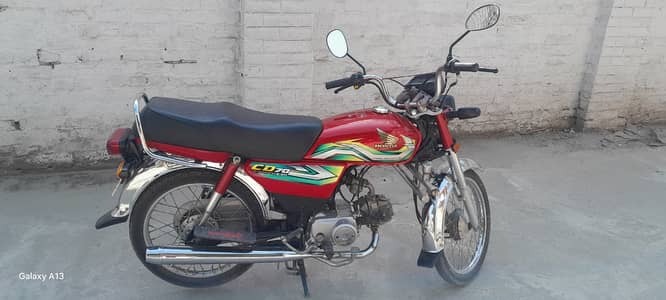 Honda CD 70 2023