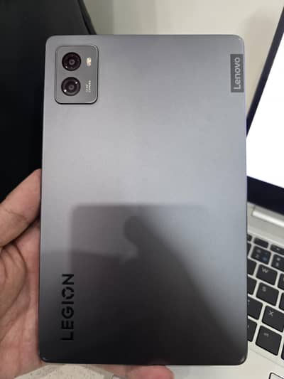 Lenovo Legion Tab Y700 (2023) - 12GB RAM / 256GB Condition 9.5/10