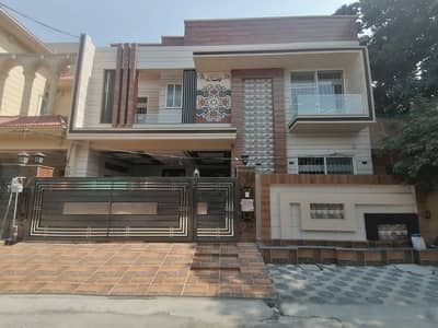 Prominently-Located Prime Location House Available In Faisal Town For Sale
