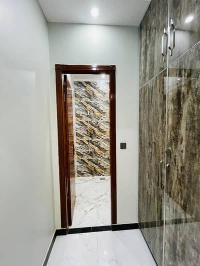 Prime Location 5 Marla House In Wapda Town Is Available For rent