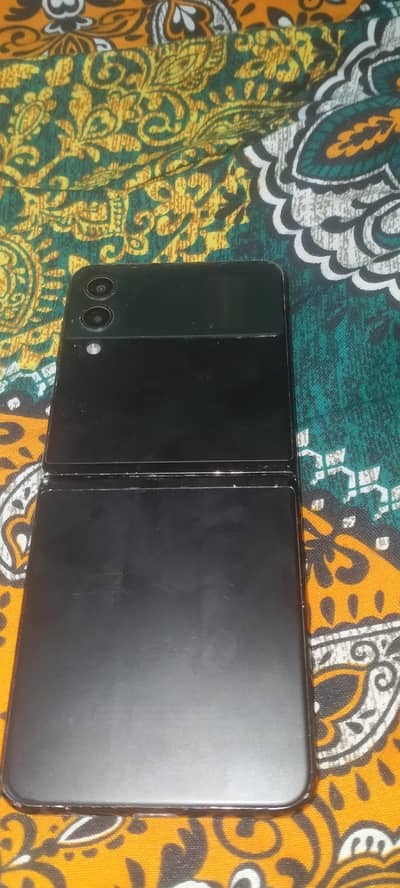 Samsung Mobile Z Flip 3