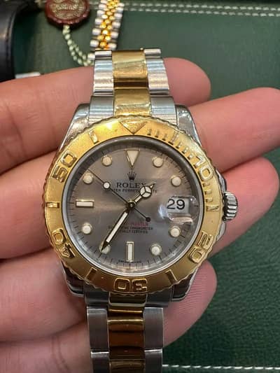 We Buy Rolex Submariner Omega Seamaster Cartier Ballon Bleu IWC TUDOR