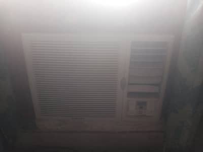 urgent sale senior buyer contact me