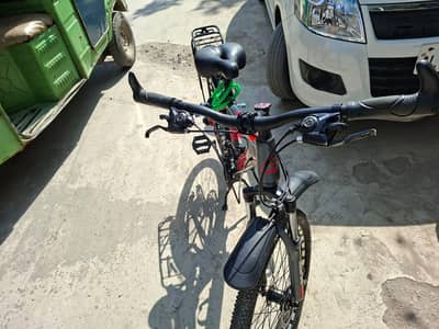 one month use  urgent sale money required  03274846736