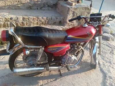 CG 125 Honda 2012 model geninue condition