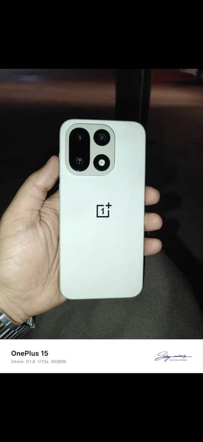 OnePlus 15  non PTA 4 month same time