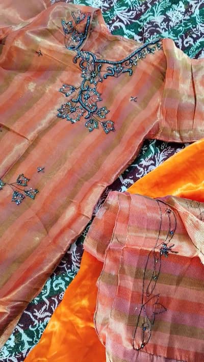 beautiful and neat 3 piece suit available for sale