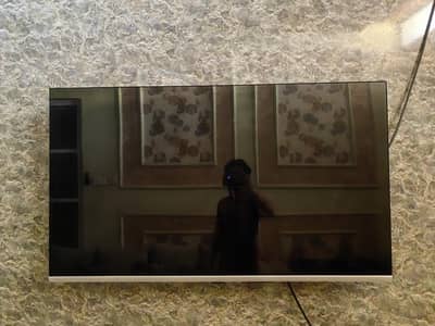 Smart Tv in Prestigious Condition