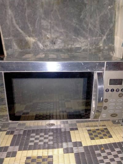 sabro microwave for sale good condition only plate is missing