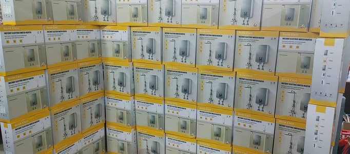 Need Staff For Shopify Store 03034446652