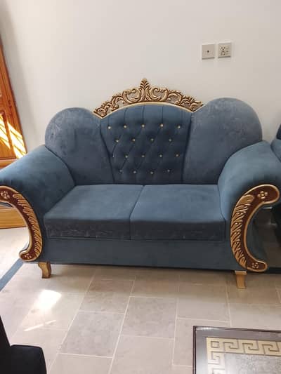 7 seater sofa set with table