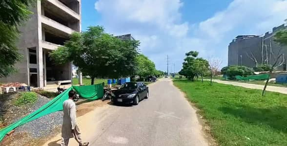 4 Marla Possession Ready For Construct Commercial Plot 04 For Sale In DHA Phase 8 Block Z6 (IVY GREEN)