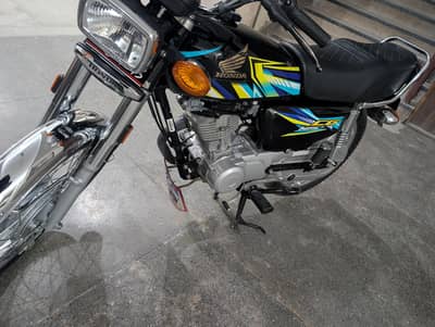 Honda bike 125 bilkul new