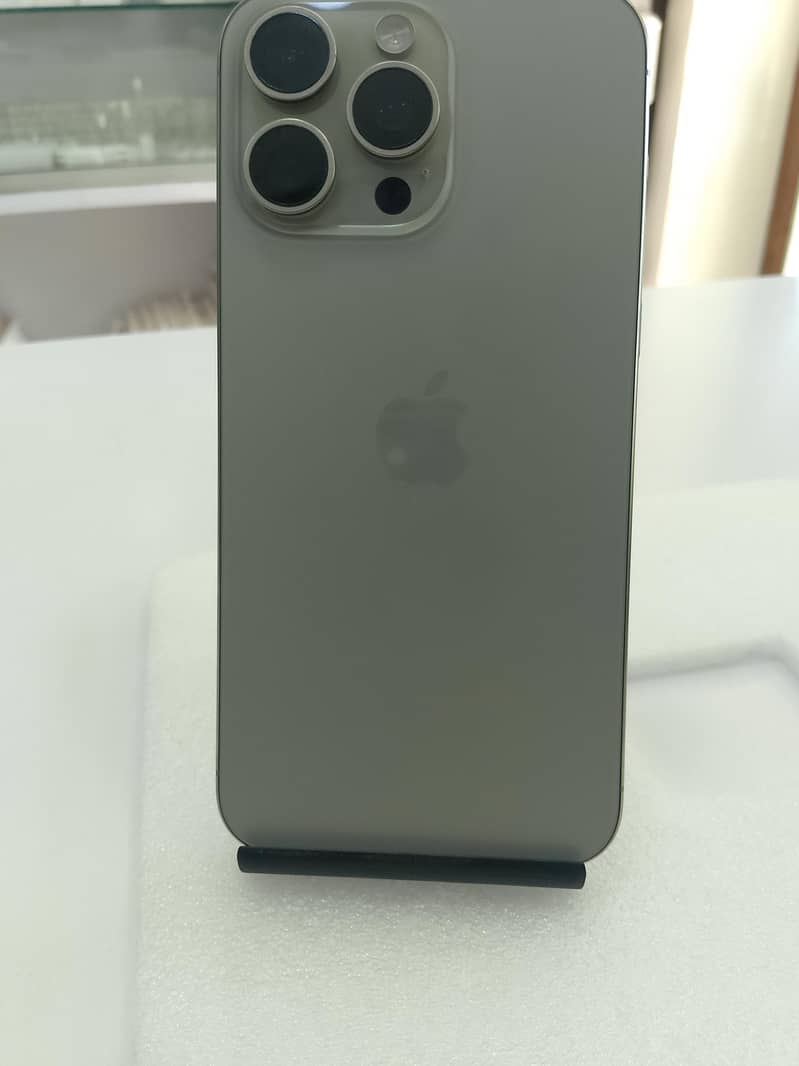 iPhone 15 pro max 1
