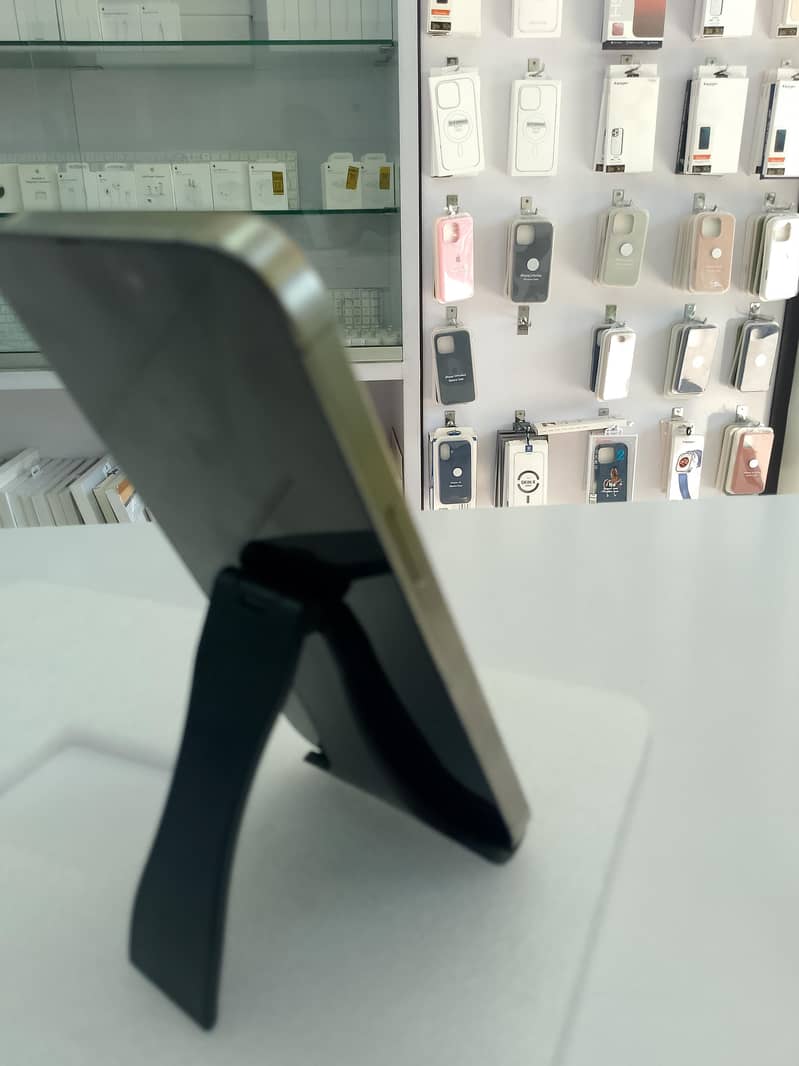 iPhone 15 pro max 3