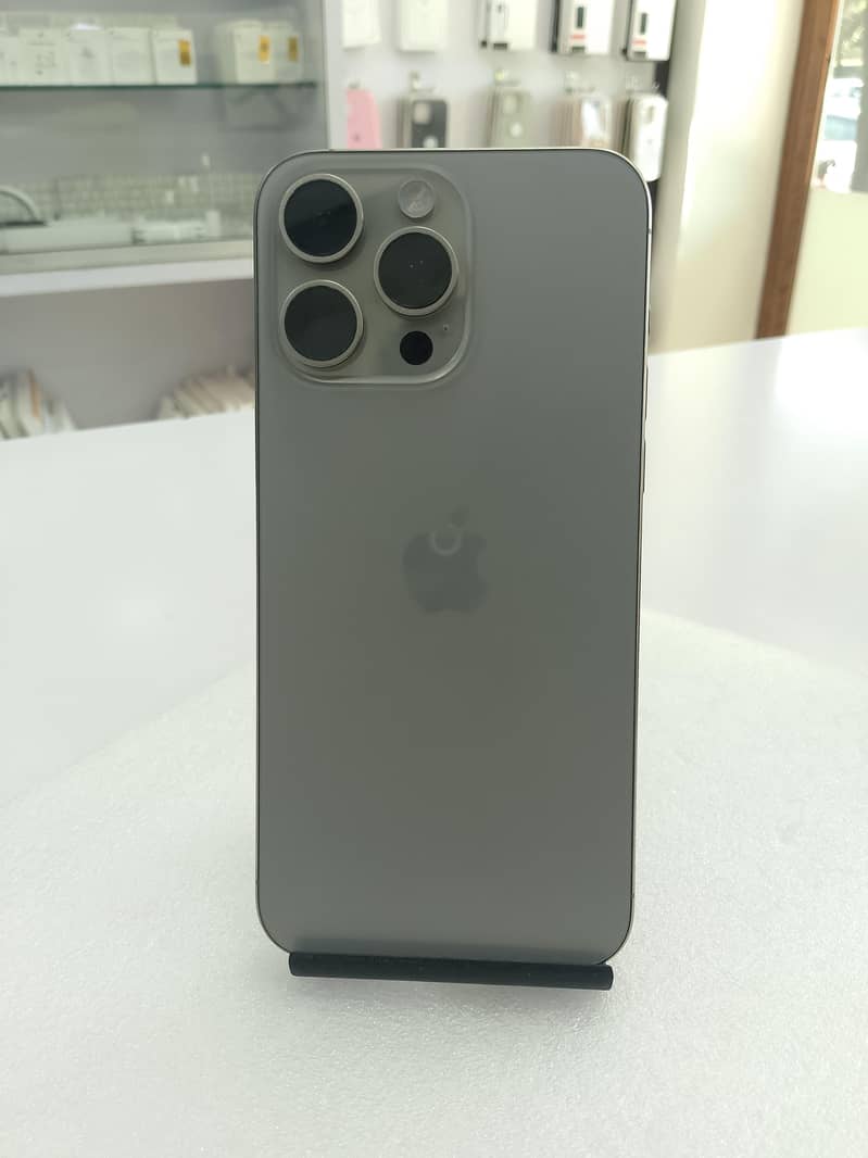 iPhone 15 pro max 7