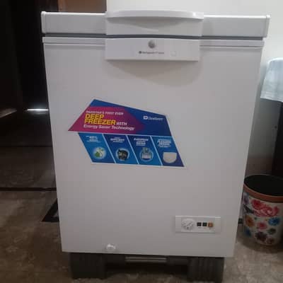 Almost Brand New Dawlance DF-200 ES Freezer | Single Door | 10/10