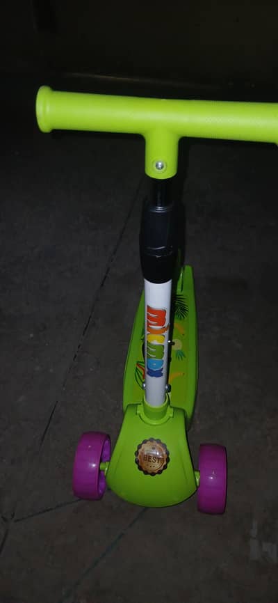 Kids scooty