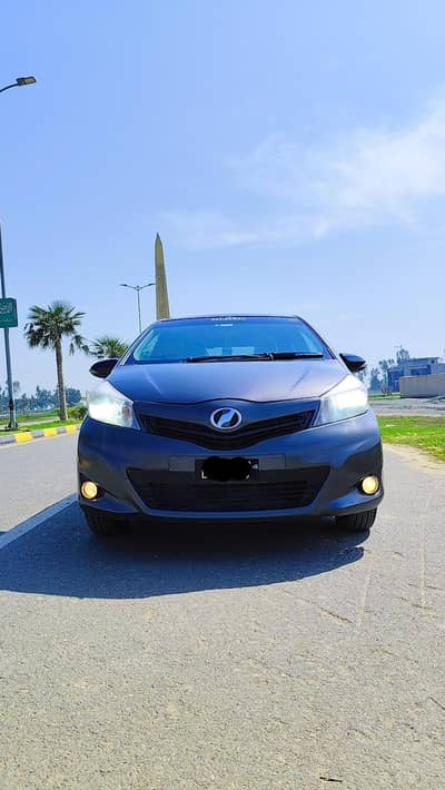 Toyota vitz 2012 model 22 Dec 22 import 16 register