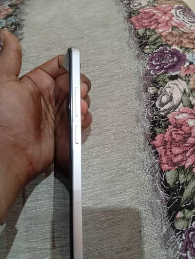 INFINIX HOT 30 ALSO OKK 10/8 TOTAL ORIGNAL HE