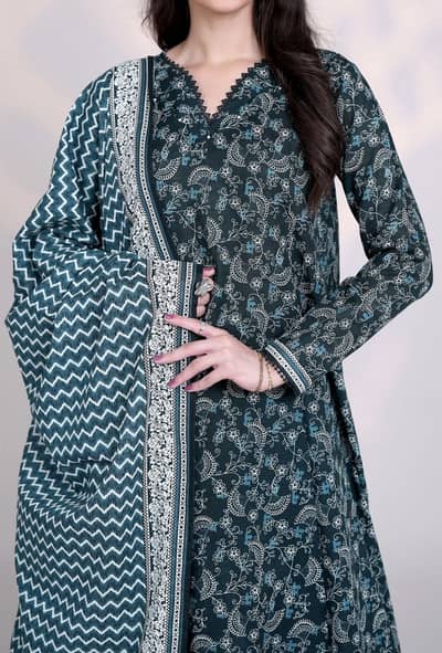 Printed Unstitched Khaddar Suit - 3Pc