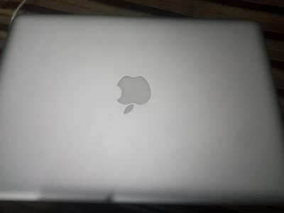 MacBook pro 2012 model mid