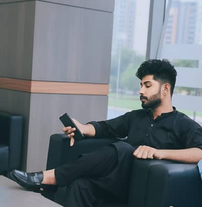 driver ki job chahiye temporary eid per avaliable rahunga 03200188633