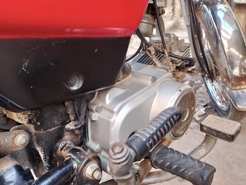 CD 70 Honda- 2020 Model 6