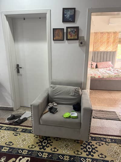 7 Seater sofa in gray colour