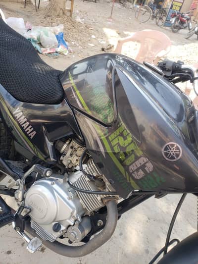 Yamah YBRG 125 for sale new condition