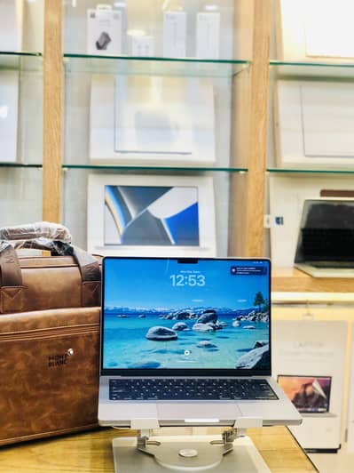 MacBook  M1 pro 2021) 16/512 , 14inch display