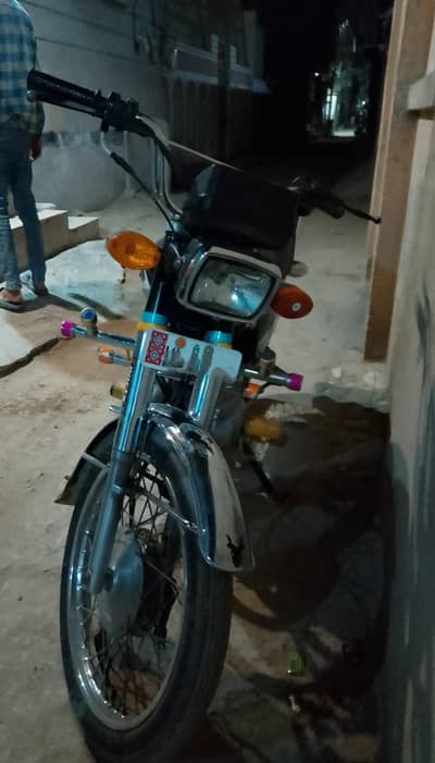 Honda CG 125 2020 model urgent sell