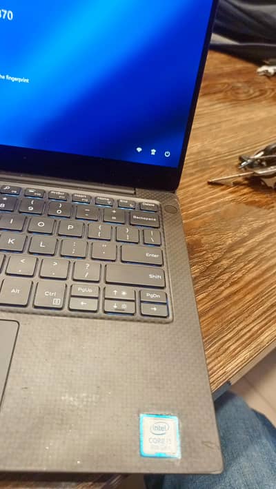 Dell XPS 13 9370 – 8th Gen Core i5 | 8GB RAM / 256GB SSD