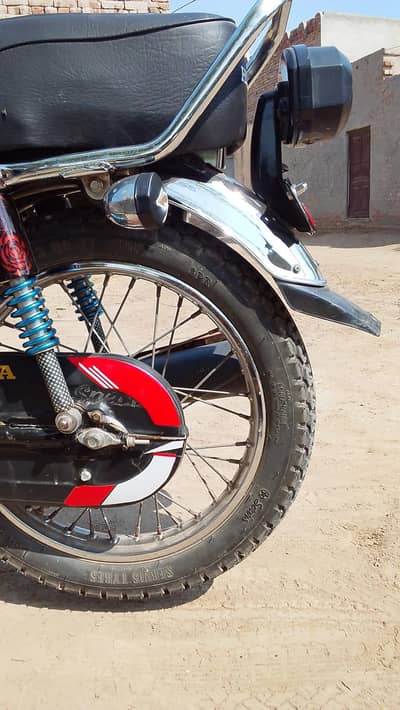 Good coundetion  . ik rupy ka kam nae hony wala