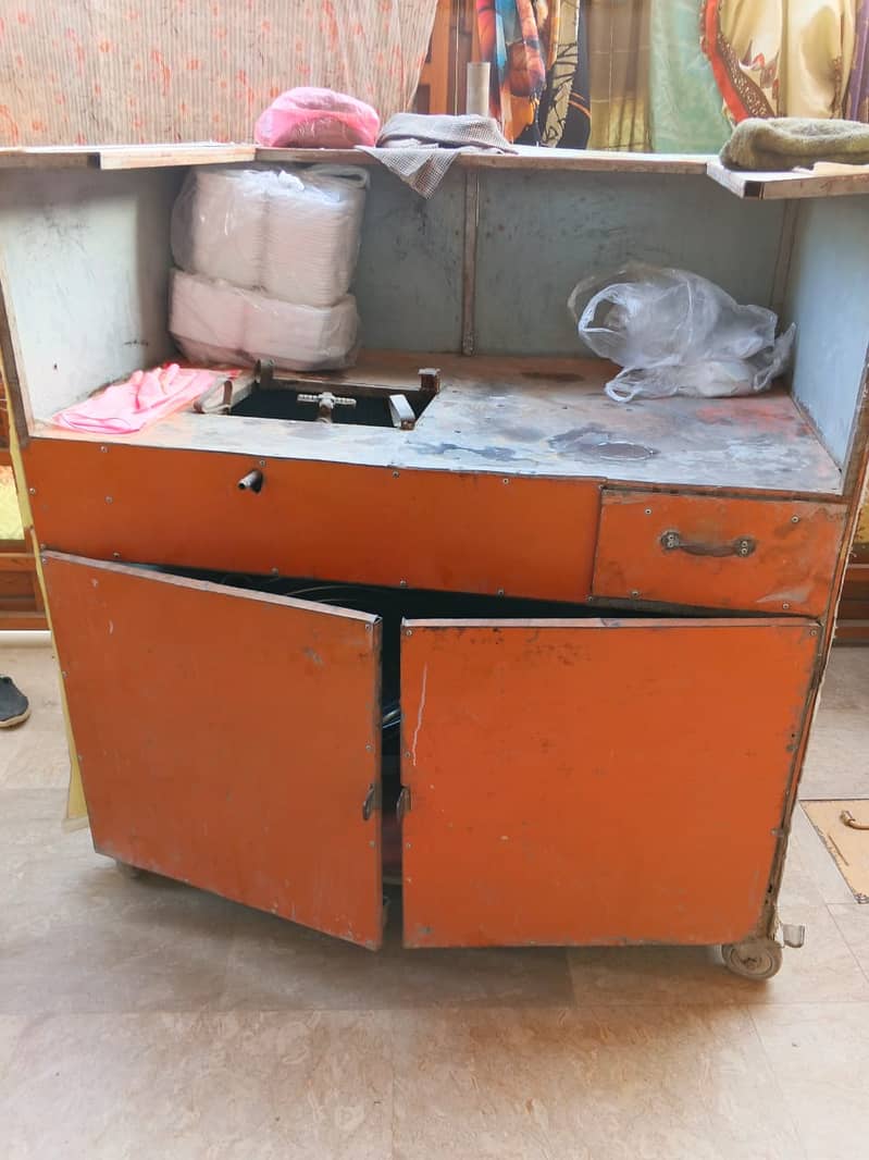 ٹیبل  کاونٹر بریانی 3