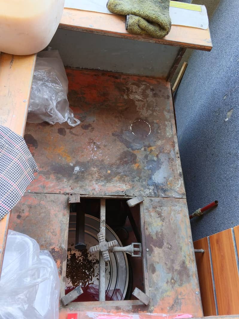 ٹیبل  کاونٹر بریانی 5