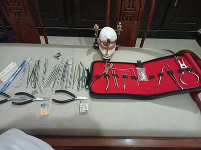 Dental kit complete used price 20000