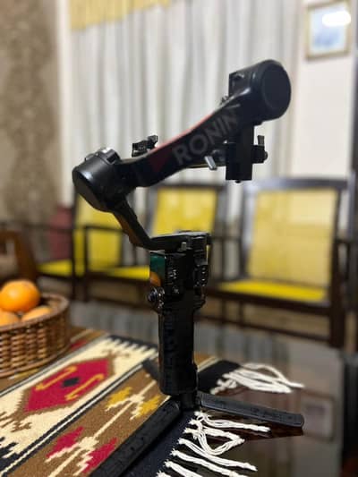 DJI RS 4 Gimbal | 4 Months Used | 10/10 Condition DJI RS