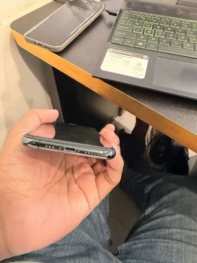 Iphone xs ( PTA Approved)