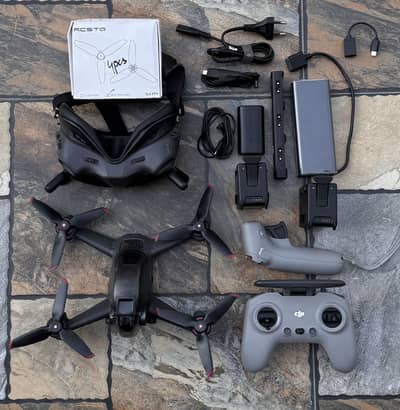 DJI FPV Fly More Combo