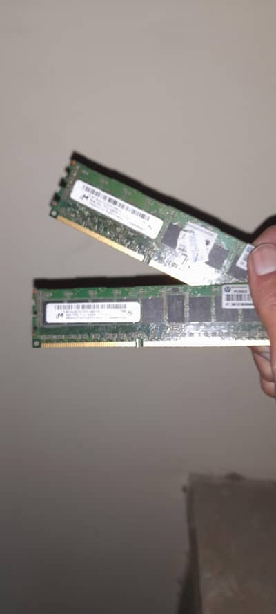 8 GB RAM