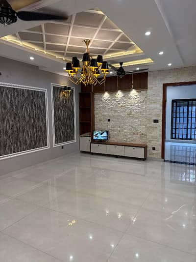 Nasheman-E-Iqbal Lower Portion For Rent Sized 1 Kanal