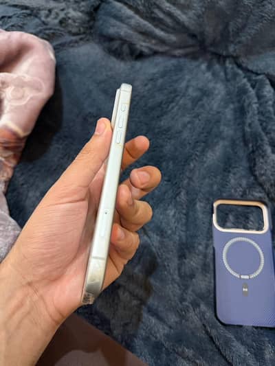 Silver Iphone 17 pro max 256 GB Dual PTA Approved 10/10 condition