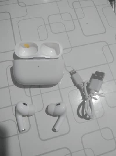2nd Generation Earbuds (Airpods) (Apple Airpods)