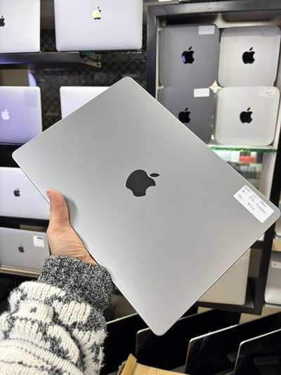 Apple MacBook Pro M1 2020 13-Inch 16GB RAM 512GB SSD