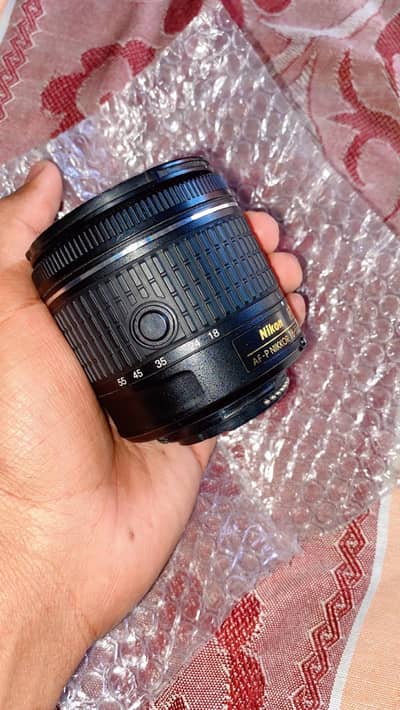 Nikon portrait Lens 18-55 MM