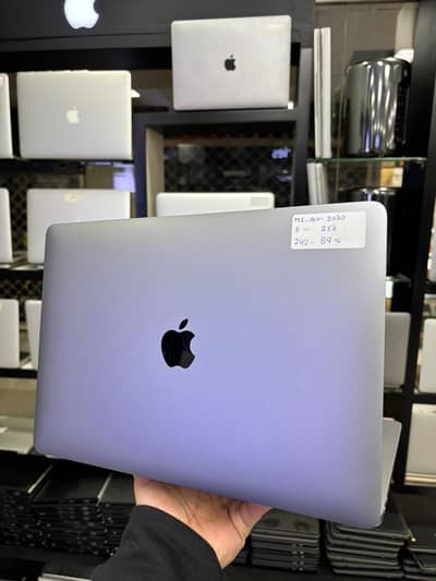 Apple MacBook Air M1 2020 13-Inch 8GB RAM 256GB SSD