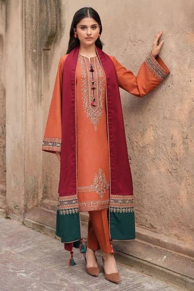 3 pcs Women's Unstitched Embroidered Suit