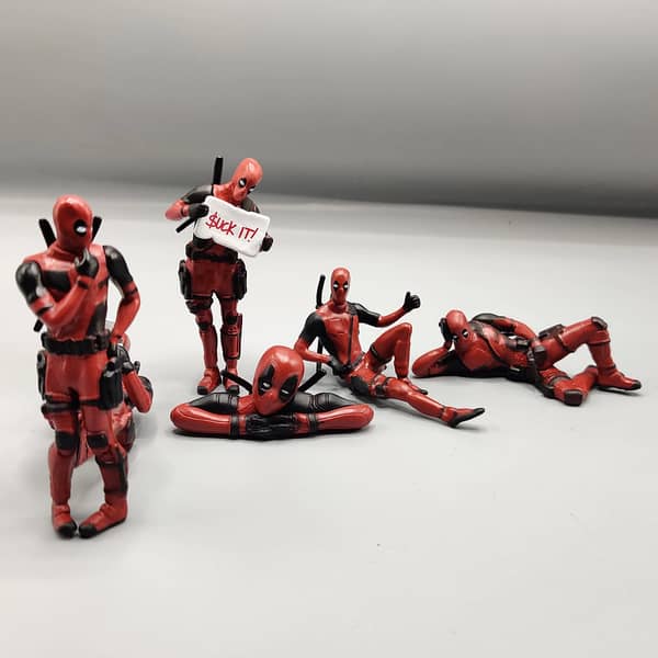 D-11 Universal 6-in-1 Pool Character Plastic Statue Car Interior Decoration Set